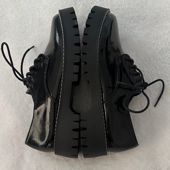 Forever 21 Glossy Black Platform Shoes - Picture 3 of 7